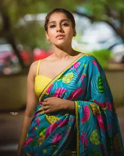 INDIAN MODEL RASHMI GAUTAM IN TRADITIONAL BLUE SAREE 2